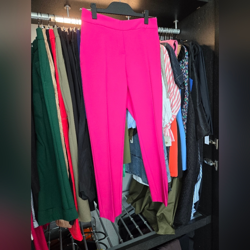 DKNY Vibrant Pink Cropped Pants